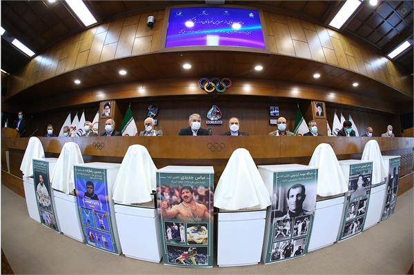 مراسم رونمایی از سردیس قهرمانان ورزش کشور 60