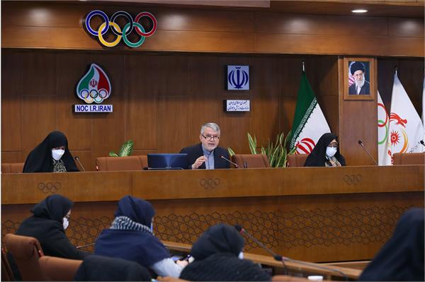 مراسم افتتاحیه دوره رهبری در ورزش زنان 15