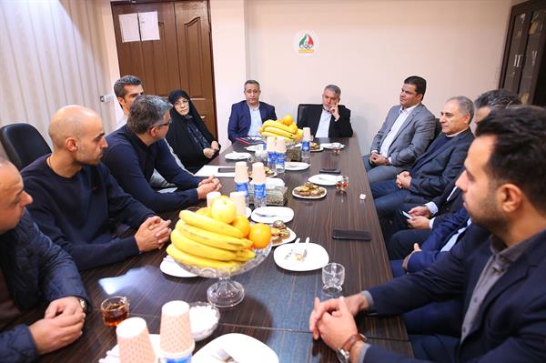 بازدید از فدراسیون های گلف، اسکواش، اسکی و بیماری های خاص 15