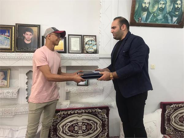 با حضور قهرمان المپیک و جهان صورت گرفت ؛ عیادت از محمد رضا آقا نیا فرنگی کار تیم ملی جوانان