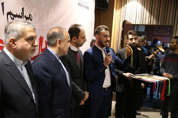 مراسم اهدا مدال و کاپ افتخارآفرینان ورزش کشور به موزه المپیک و پارالمپیک 48