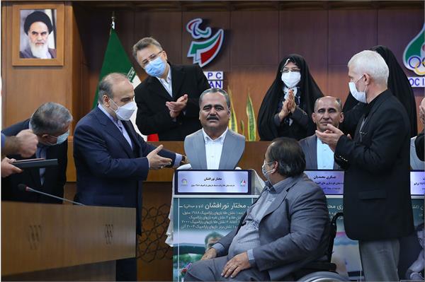 مراسم رونمایی از تندیس قهرمانان ورزش کشور 33