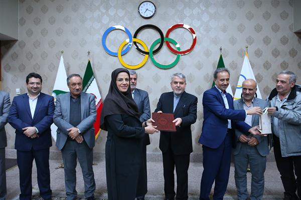 مراسم بدرقه کاروان ورزشی ایران به بازیهای المپیک زمستانی جوانان لوزان 14