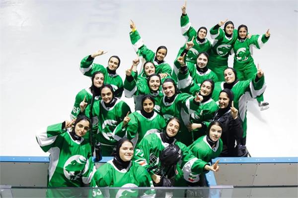 هاکی روی یخ قهرمانی زنان ۲۰۲۵ آسیا در العین امارات؛دومین پیروی دومین سرود/امیدهای ایران از سد تیم ملی بزرگسالان هند هم گذشتند