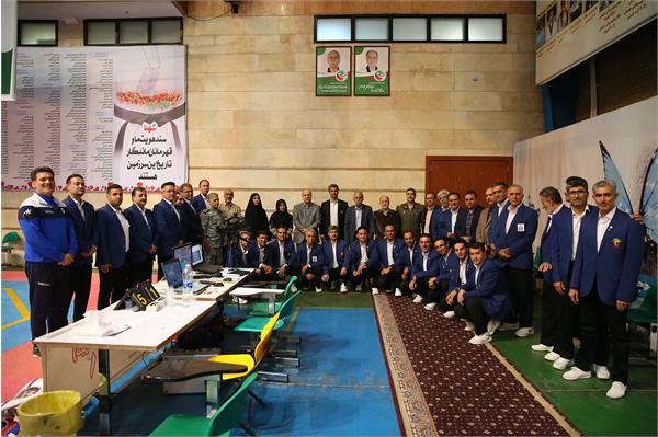 مراسم رونمایی از نشان شهدای مدافع حرم در فدراسیون تکواندو 7