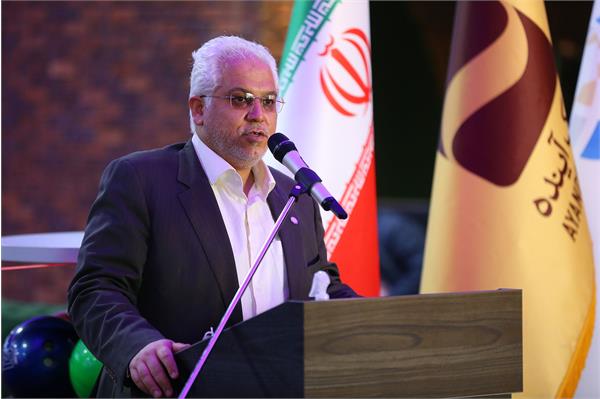 بازدید از تیم ملی هاکی روی یخ و افتتاح سالن بولینگ بازار بزرگ ایران 19