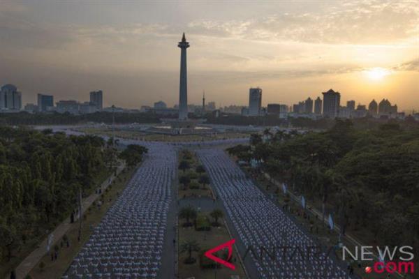 وزیر توسعه انسانی اندونزی: کارمندان و دانش آموزان به برگزاری بازیها کمک کنند