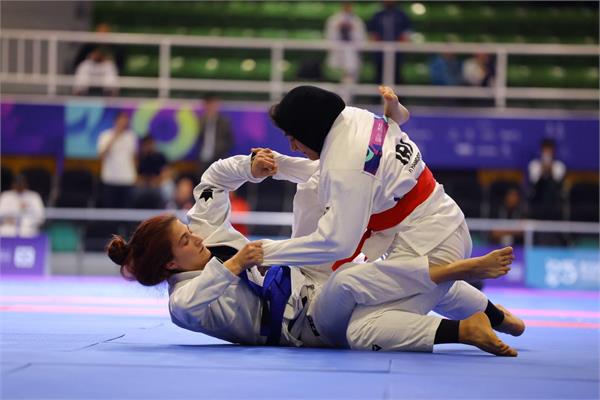 بازی های کشورهای اسلامی ریاض؛ حمودی بازی را مقابل جوجیتسو کار فلسطین واگذار کرد