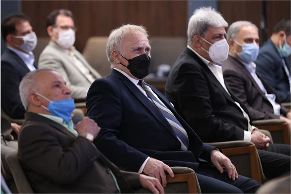 مراسم رونمایی از تمبر و نماد کاروان ورزشی ایران در المپیک توکیو 15