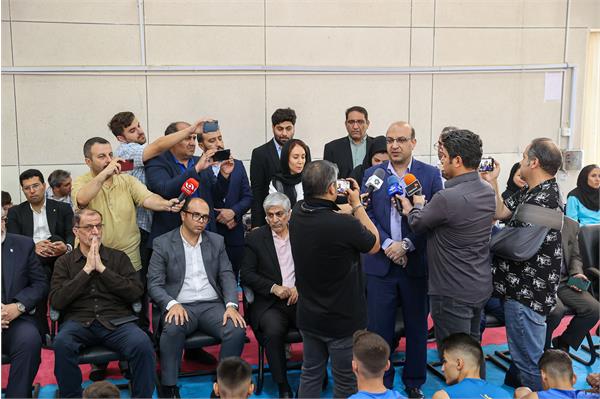 بازدید وزیر ورزش و جوانان و مسولان کمیته ملی المپیک  از اردو تیم ملی ووشو 19