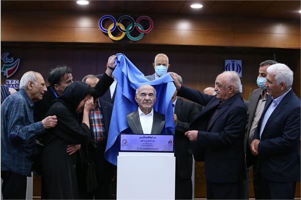 مراسم رونمایی از سردیس چهره های ماندگار ورزش ایران 61