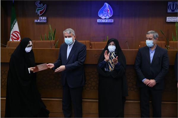 مراسم تقدیر از بازنشستگان کمیته و آکادمی ملی المپیک 32