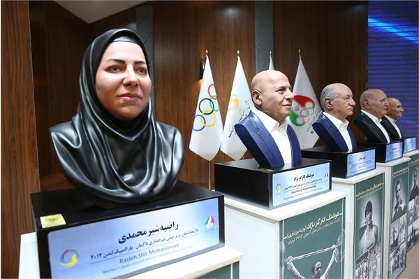 مراسم رونمایی از تندیس قهرمانان ورزش کشور با حضور رییس مجلس شورای اسلامی 68