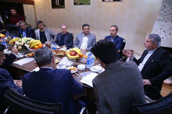 بازدید از فدراسیون های گلف، اسکواش، اسکی و بیماری های خاص 5