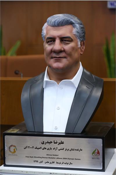 مراسم رونمایی از سردیس قهرمانان ورزش کشور/ 36