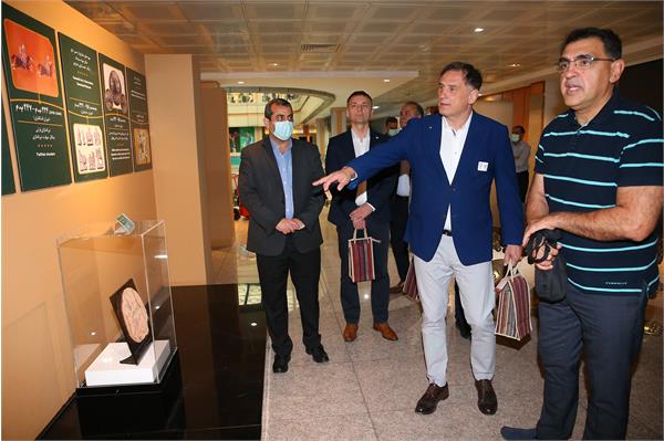 دیدار با رییس اتحادیه کشتی جهان 13