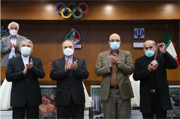 مراسم رونمایی از سردیس قهرمانان ورزش کشور 62