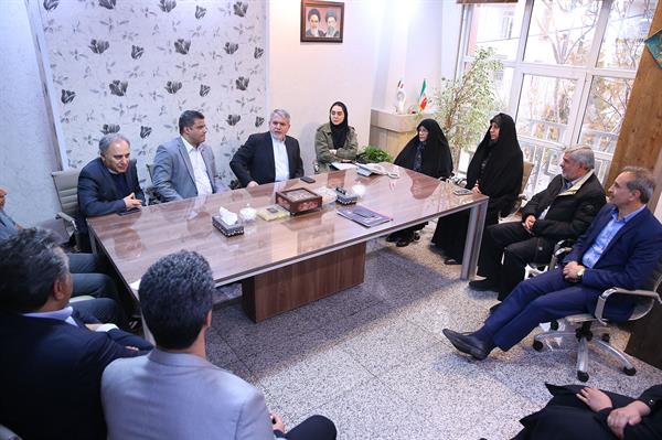 بازدید از فدراسیون های گلف، اسکواش، اسکی و بیماری های خاص 18