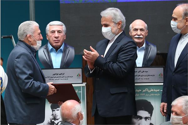 آیین رونمایی از تندیس مدال آوران المپیک و پارالمپیک 27