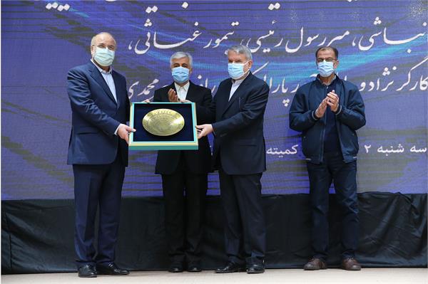 مراسم رونمایی از تندیس قهرمانان ورزش کشور با حضور رییس مجلس شورای اسلامی 64