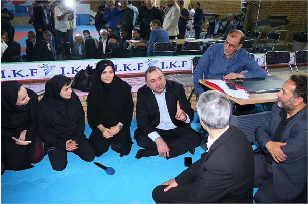 بازدید وزیر ورزش و جوانان و مسولان کمیته ملی المپیک  از اردو تیم ملی کاراته 15