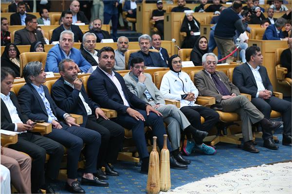مراسم تجلیل از قهرمانان و مدال آوران سال 1403 47
