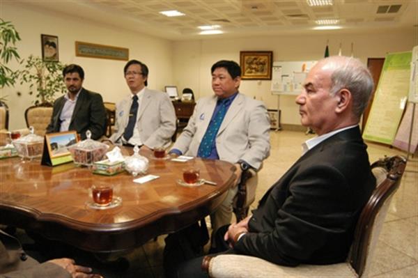 La rencontre du président de la confédération des sports des sourdes Asiatique avec Bahram Afsharzadeh