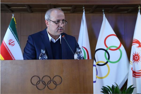 آیین تقدیر از قهرمانان و فعالان عرصه ورزش و محیط زیست 24