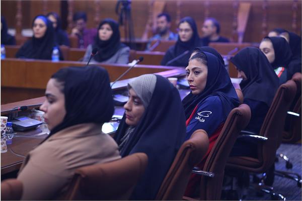 مراسم افتتاحیه سالن ورزشی برتر بانوان 19