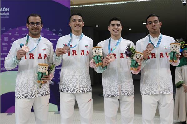 بازی‌های کشورهای اسلامی ریاض؛ تیم ۴ در ۲۰۰ متر آزاد به مدال برنز رسید/ رکورد ملی شکسته شد