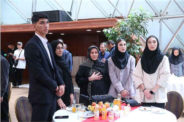 مراسم بدرقه کاروان ورزشی اعزامی به بازی های المپیک پاریس و امضا تفاهم نامه ورزشی با آستان قدس رضوی 44