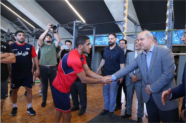 بازدید مسولان کمیته ملی المپیک از اردو تیم ملی قایقرانی و کشتی 12