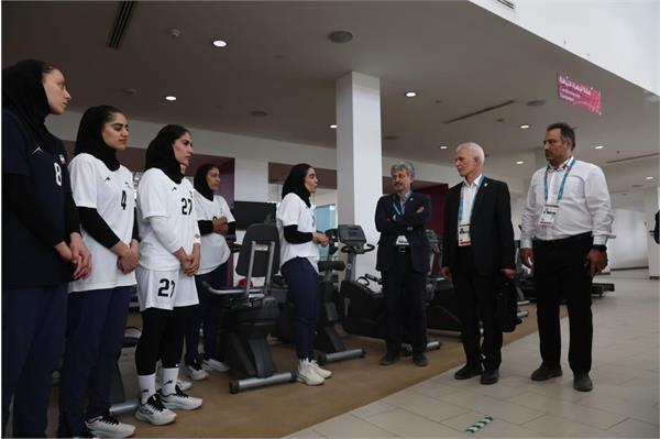 بازیهای کشورهای اسلامی ریاض ؛بازدید اسبقیان از تمرینات آمادگی تیم های ملی هندبال و کشتی