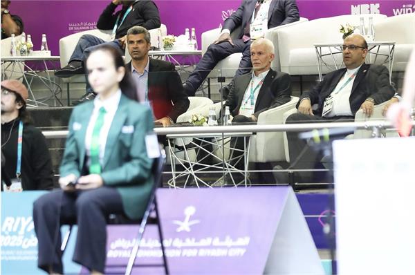 بازی های کشورهای اسلامی ریاض؛ تشخیص مشکل سیستمی از روی سکوها/ ساعی جای داوران خطا گرفت!