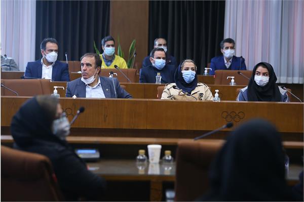 نشست صمیمی ریاست کمیته المپیک با پرسنل کمیته 9