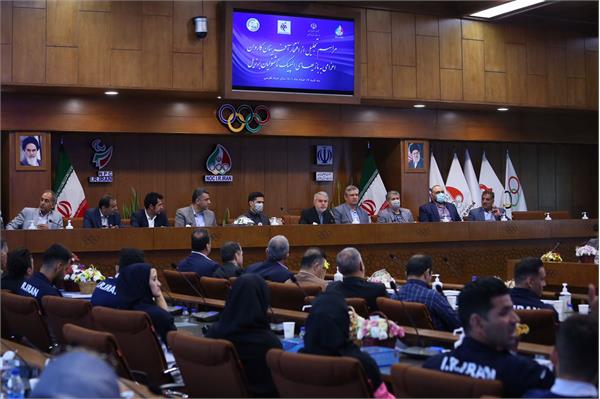 با حضور دکتر صالحی امیری برگزار شد؛ مراسم تجلیل از افتخار آفرینان بازی های المپیک 2021 ناشنوایان