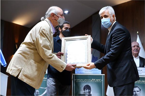 مراسم رونمایی از تندیس قهرمانان ورزش کشور با حضور رییس مجلس شورای اسلامی 55