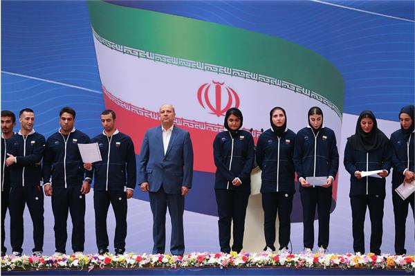 مراسم بدرقه کاروان ورزشی اعزامی به بازی های آسیایی و تقدیر از قهرمانان کشور 21