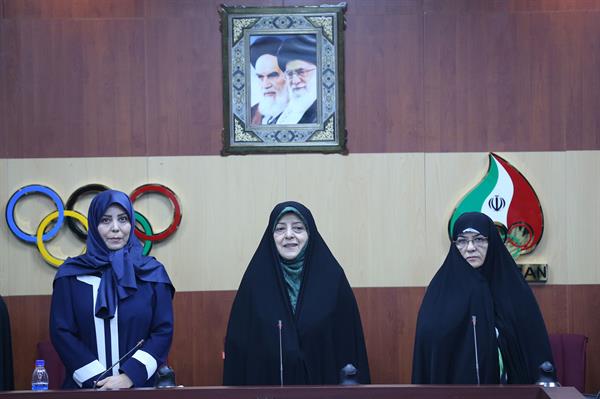 مراسم افتتاحیه دوره سولیداریتی ویژه دانش آموزان با حضور خانم ابتکار  20