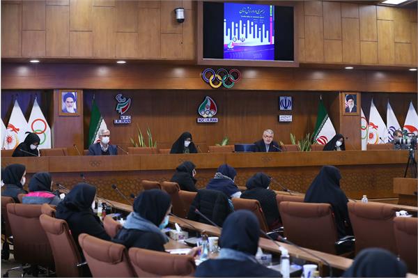 مراسم افتتاحیه دوره رهبری در ورزش زنان 14