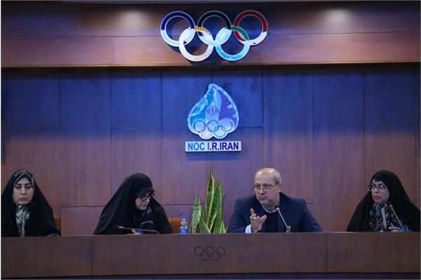 دوره مدیریت و رهبری در ورزش زنان 18