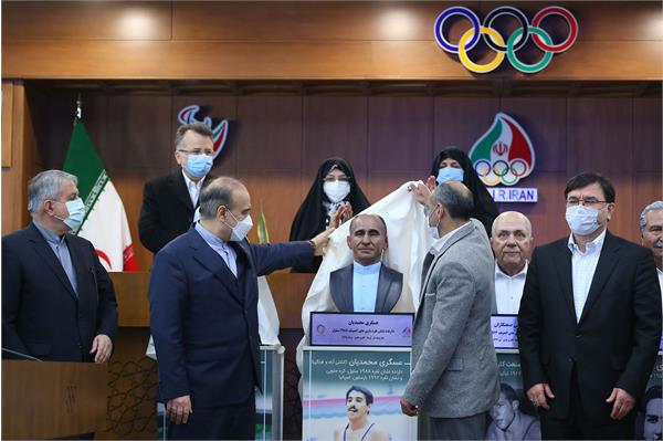 مراسم رونمایی از تندیس قهرمانان ورزش کشور 30