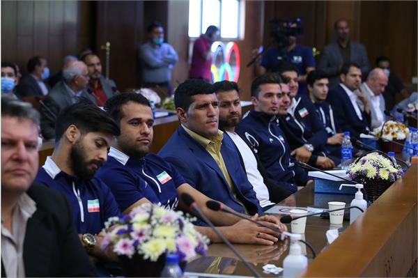 تجلیل از افتخارآفرینان کاروان اعزامی به بازی های المپیک ناشنوایان برزیل 30