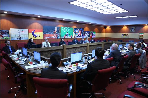 رونمایی از فصلنامه علمی المپیک  9