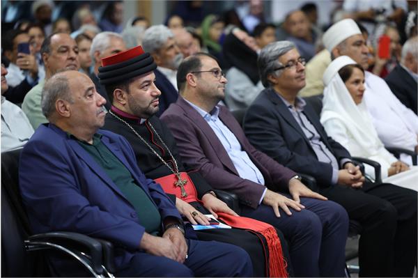 بزرگداشت شهدای ادیان الهی و مراسم تجلیل از خانواده شهدای ورزشکار 72