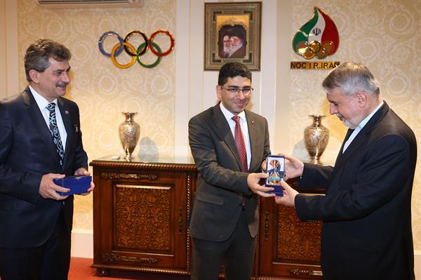 دیدار ریاست کمیته ملی المپیک با سفیر ترکیه در ایران 13