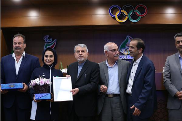 تجلیل از افتخارآفرینان کاروان اعزامی به بازی های المپیک ناشنوایان برزیل 35