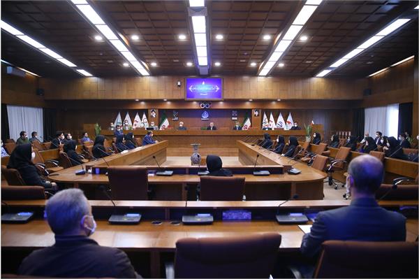 نشست صمیمی ریاست کمیته ملی المپیک با همکاران 16