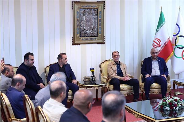 امضای تفاهم نامه همکاری با سازمان نظام پزشکی 8