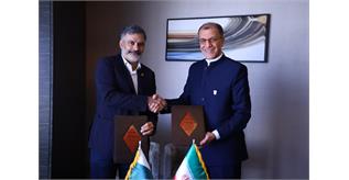 خسروی وفا و همتای پاکستانی تفاهم نامه همکاری امضا کردند